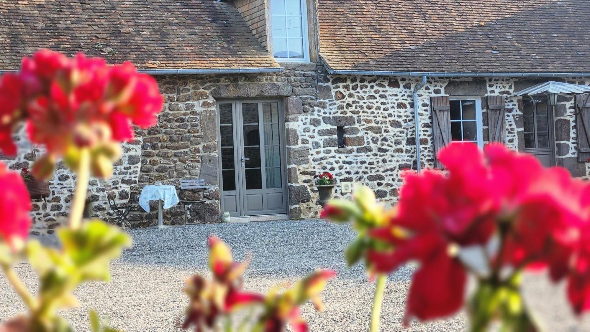Les Naturelles Saint-Aubin-de-Locquenay Exterior foto
